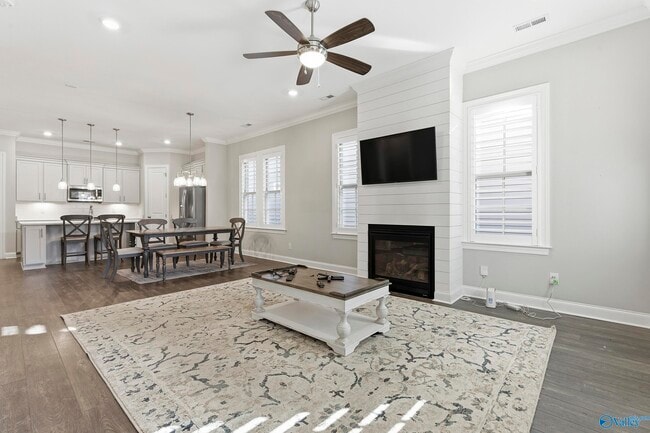 Photo - 125 Bur Oak Dr