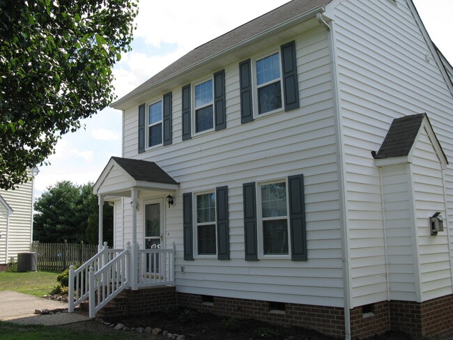 Photo - 7809 Silktree Pl House