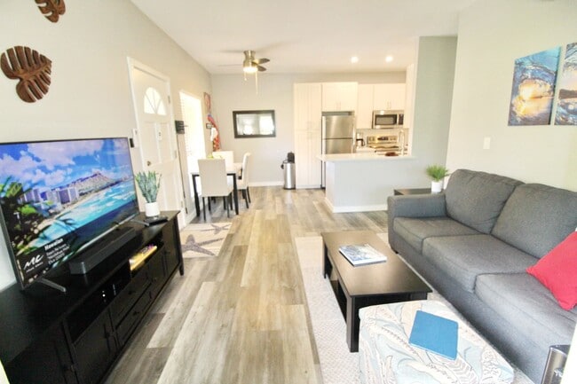 Photo - Newly Renovated from Floor to Ceiling and ... Unit 8-201