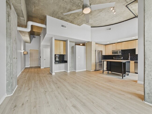 Photo - Stunning Glass House Condo with Mountain Views | 1 Bed | 1 Bath | Riverfront Park