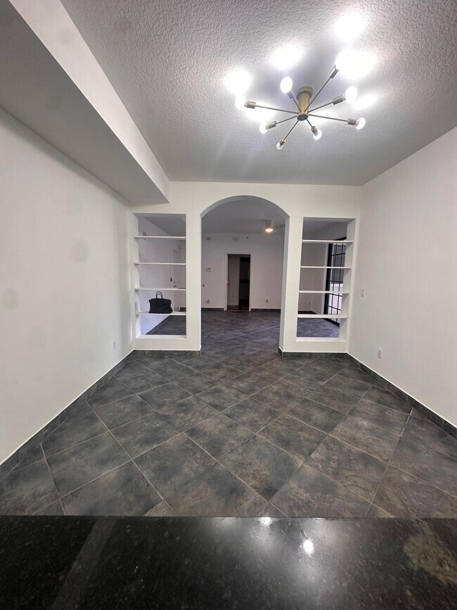 Photo - 233 S Federal Hwy Unit 208