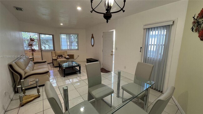Photo - 1701 NE Miami Gardens Dr Unit 217