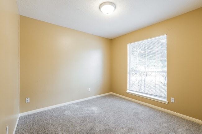 Photo - 16039 Imperial Forest Ln