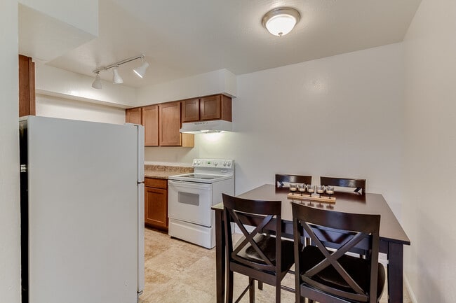Pecan Tree Apartments