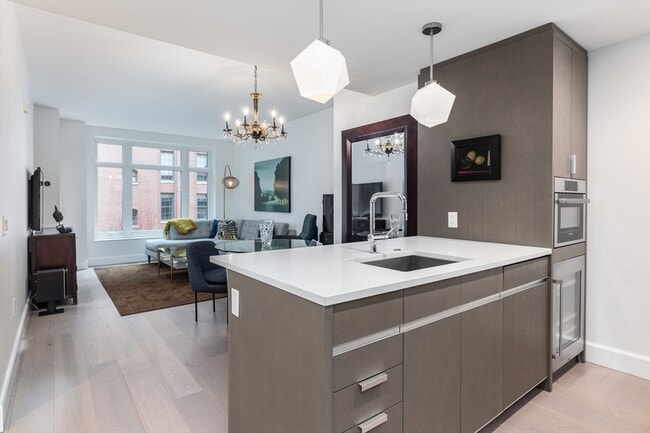 Photo - 100 Lovejoy Wharf Unit 5N