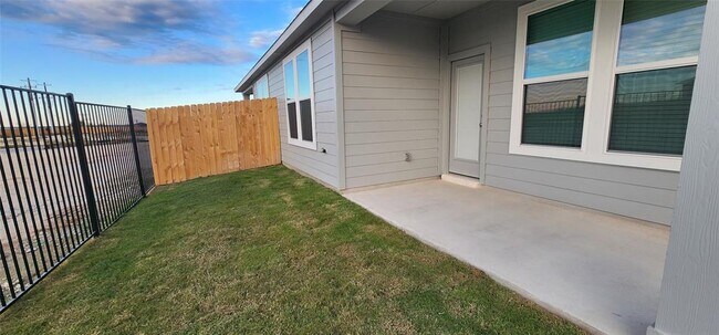 Photo - 2341 Moon Tower Trl