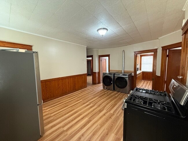 Photo - 3 View St Unit 1