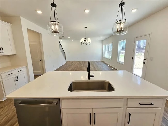 Photo - 48 Silverleaf Trl