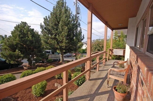 258 E Newton St Unidad 2