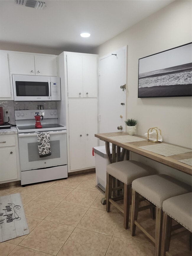 Photo - 1980 S Ocean Dr Unit 9B