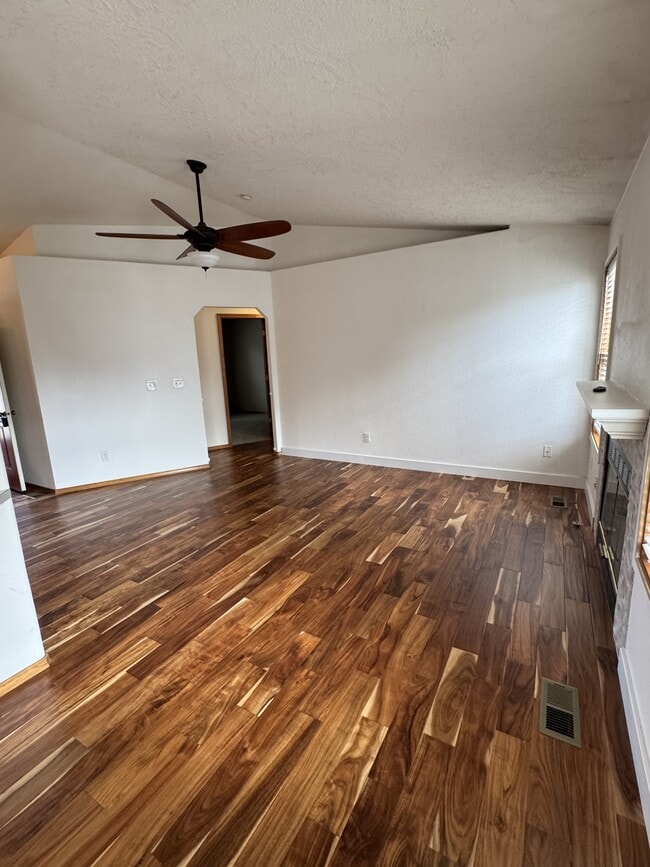 Photo - 426 W Arizona Ln