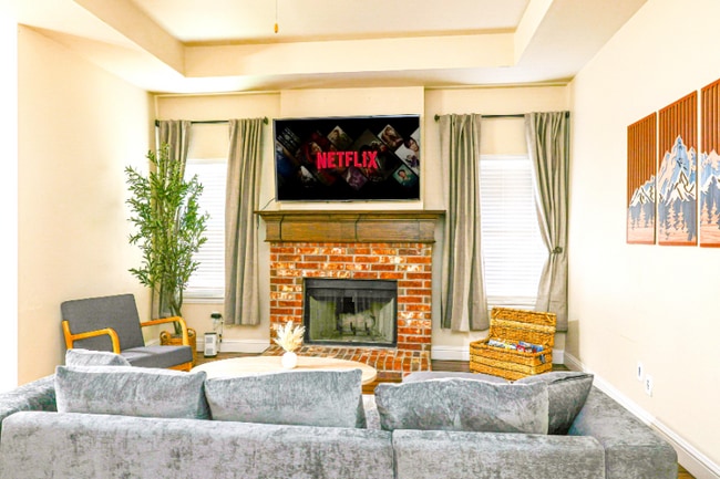 Photo - 516 Highpark Ct