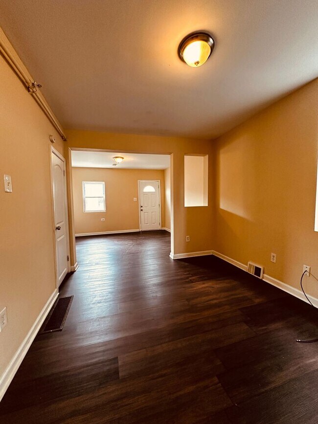 Spacious 4 Bedroom 1 Bath in Marcus Hook! Rental House Rental in