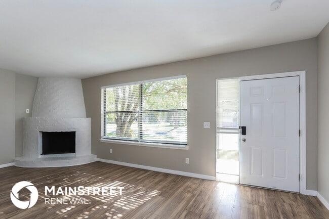 Photo - 5763 Crestmont Ave