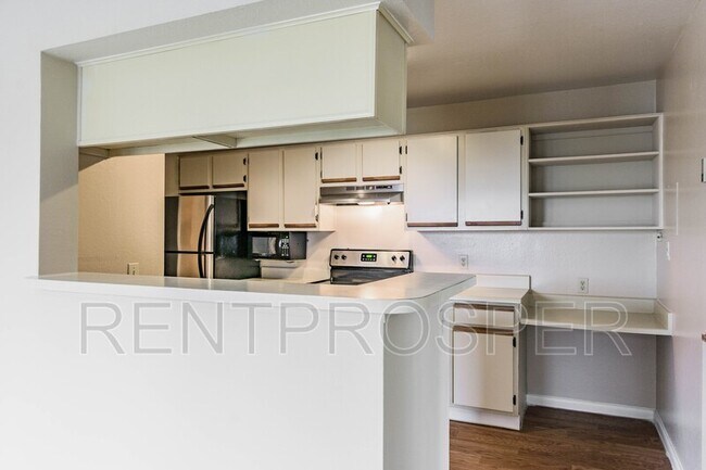 Photo - 5530 Chrishire Way Unit D202