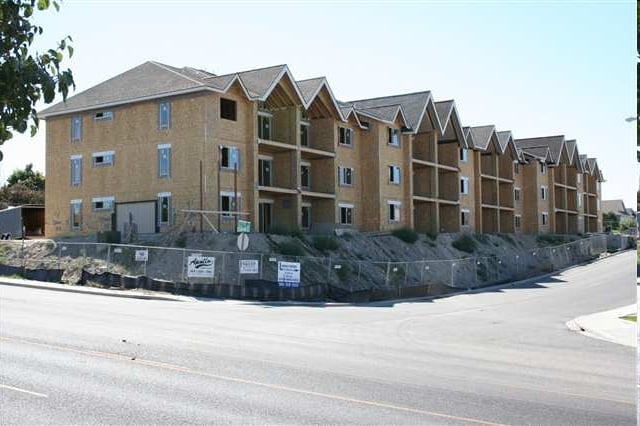 Canyon Crest Apartments - Canyon Crest Apartments