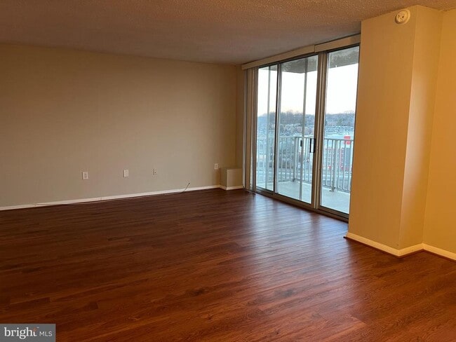 Photo - 1225 Martha Custis Dr Unit 1512