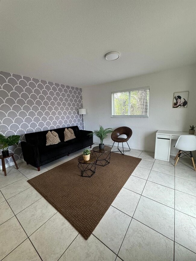 Photo - 328 NW 12th Ave Unit 8