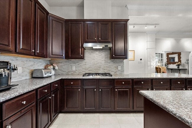Building Photo - 2028 Verde Valley Dr