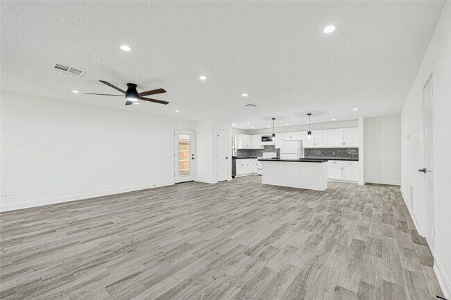 Photo - 17411 Seven Pines Dr