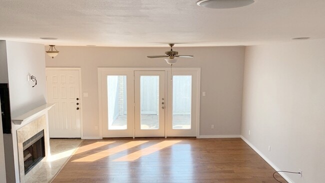 Photo - 538 Wilcrest Dr House