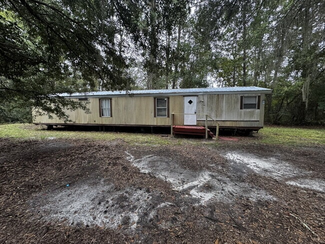 Building Photo - Mobile Home For Rent