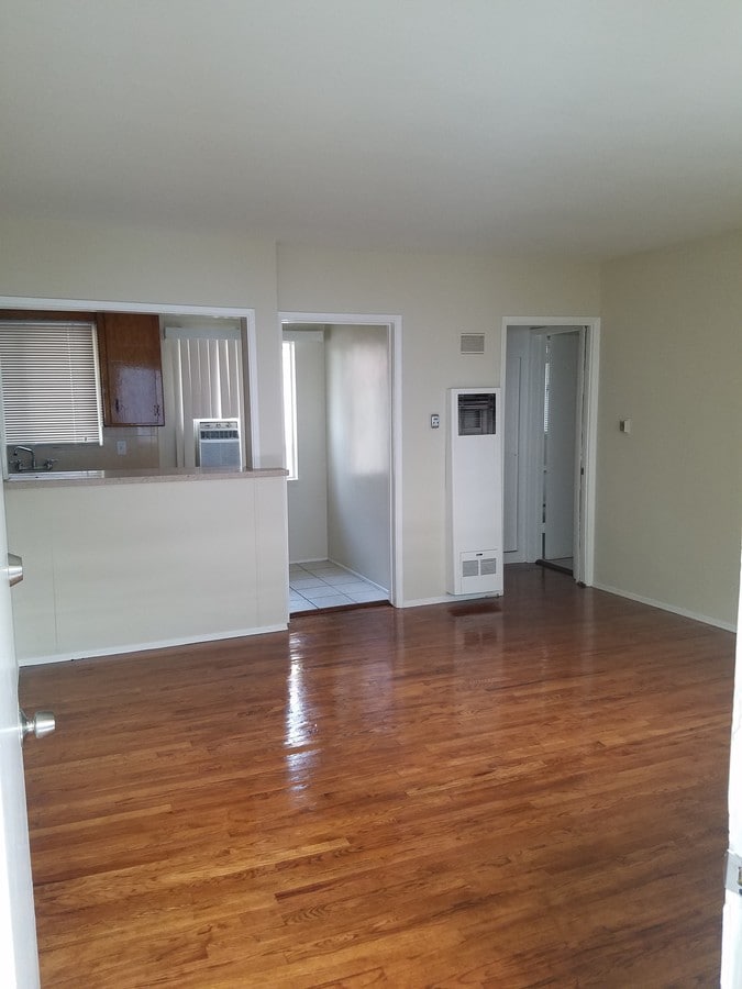 Photo - 13838 Burbank Blvd Unidad 421/2