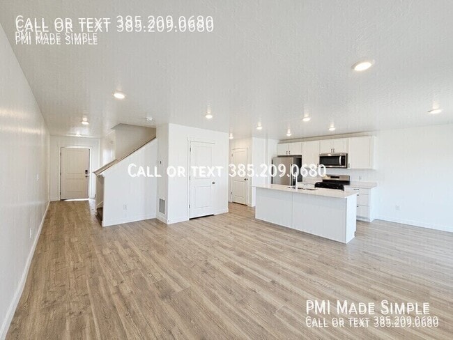 Building Photo - 866 E Sand Dollar Wy