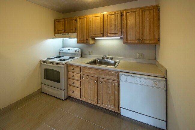 Photo - 75 Gardner Rd Unit #05B