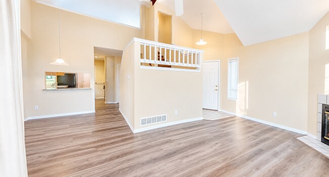 4846 Macintosh Pl