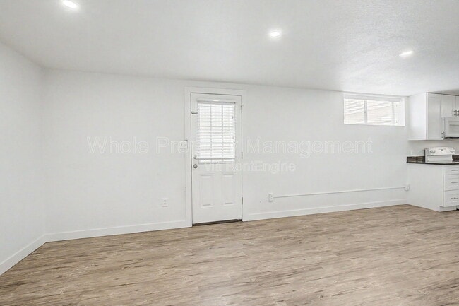 Photo - 4205 S Lincoln St Unidad B