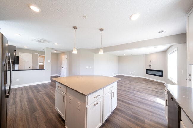 Photo - 2164 Heron Ct