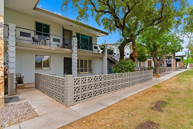 Photo - 5226 N 20th St Unit B1