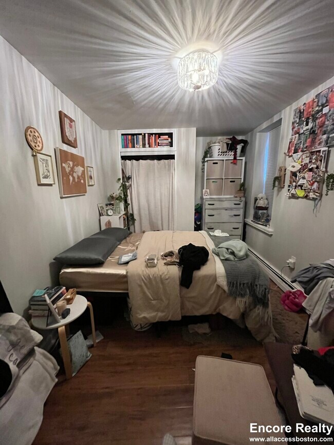 Photo - 153 Salem St Unidad 13