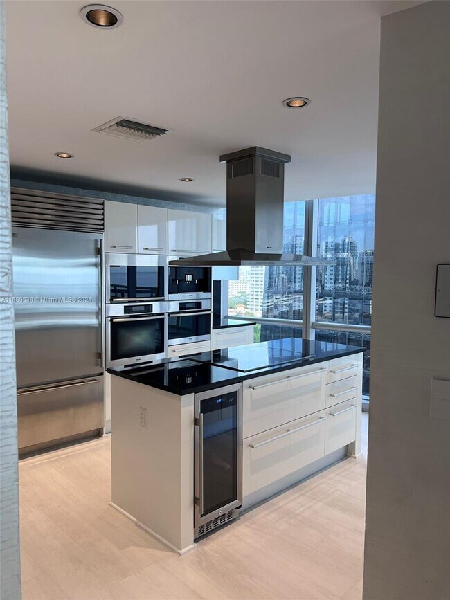 Photo - 17121 Collins Ave Unit 1208