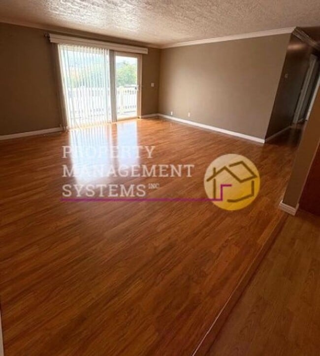 Photo - 2 Bedroom Condo in Millcreek!
