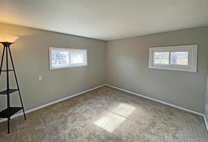 Photo - 369 Massie Ave