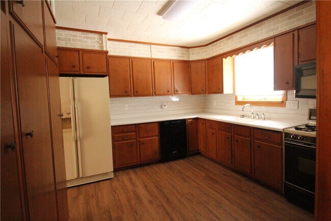 Photo - 213-215-215 Conhocton St