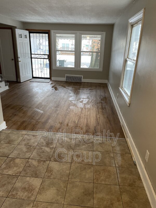 Photo - 25561 Tungsten Rd