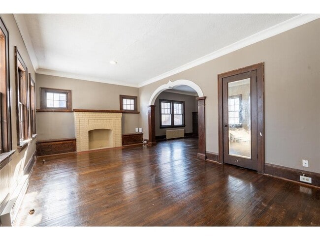 Photo - 1917 N Newton Ave