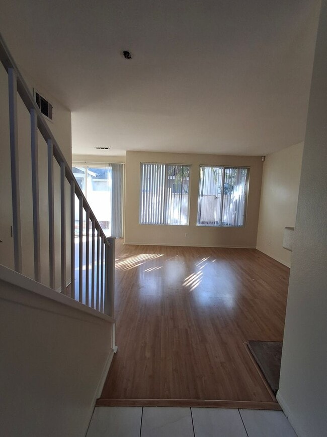 Photo - Beautiful Home in the Heart of it all. MUST SEE!!!