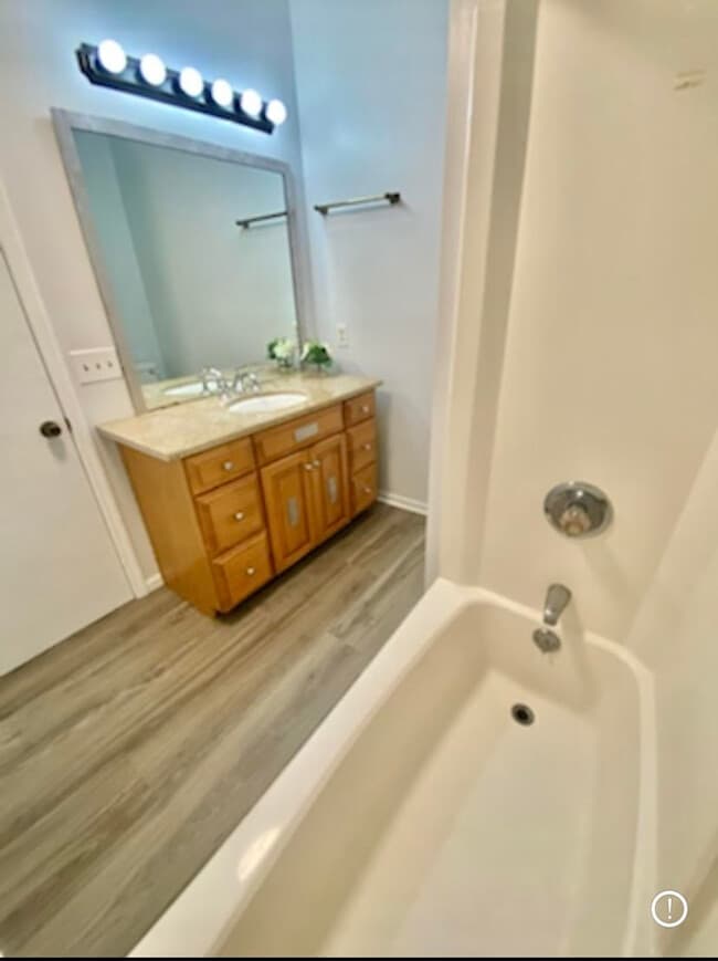 Photo - 212 11th Ave S