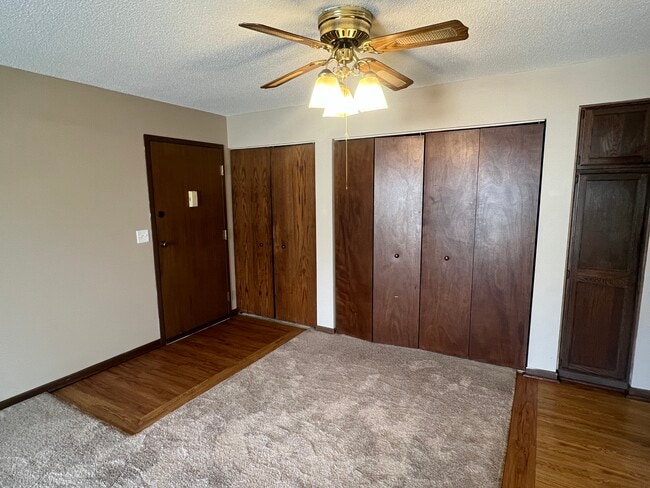 Photo - 2120 Valleyhigh Dr NW