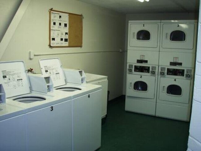 Photo - 2Br/1Bth, Available Sep. 1, 2026.  H/HW included. Swimming pool!  MUST SEE!!