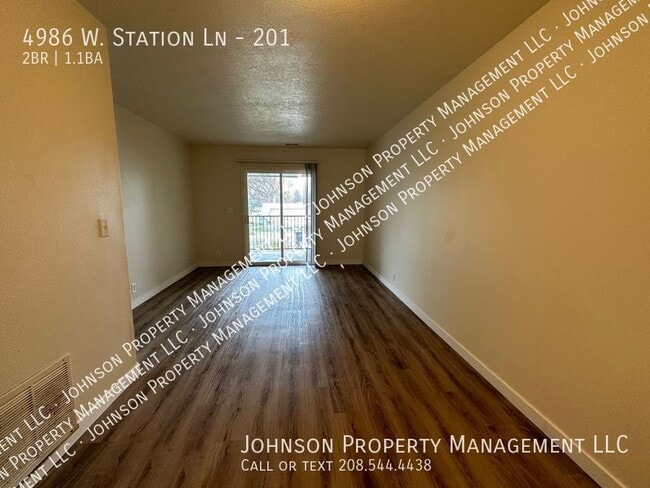 4986 W Station Ln Unit 201