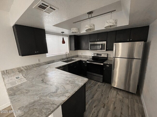 Photo - 1402 S Jentilly Ln