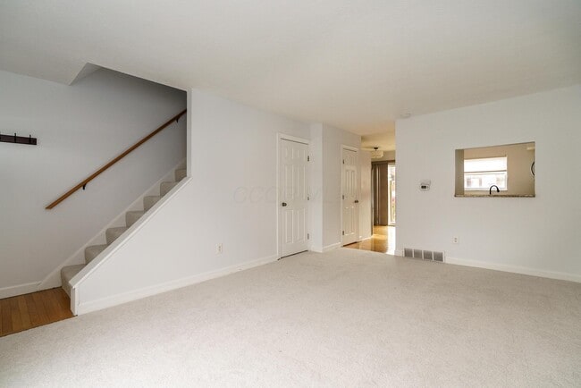 Photo - 1217 Weybridge Rd