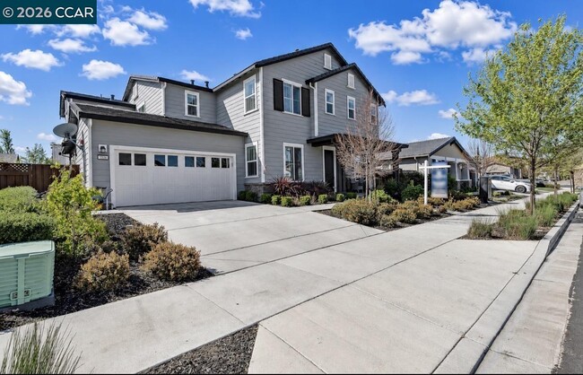 Building Photo - 582 Mandevilla Dr