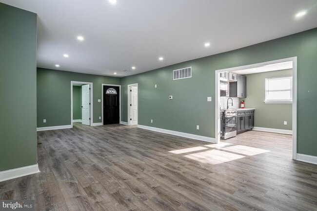 Photo - 95 New Freedom Rd