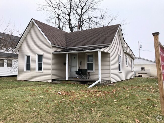 Building Photo - 2 BR/1 BA home